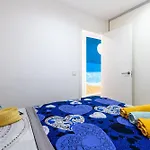 Ocean View With Large Terrace And Netflix Smart Tv Apartment