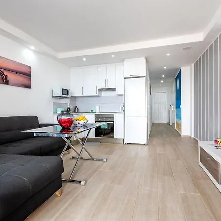 Ocean View With Large Terrace And Netflix Smart Tv 公寓 *