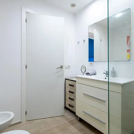 Ocean View With Large Terrace And Netflix Smart Tv Апартаменти